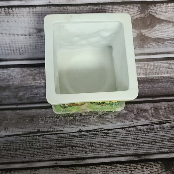 Thomas Kinkade 2.5" Candle Holder - Picture 3 of 5